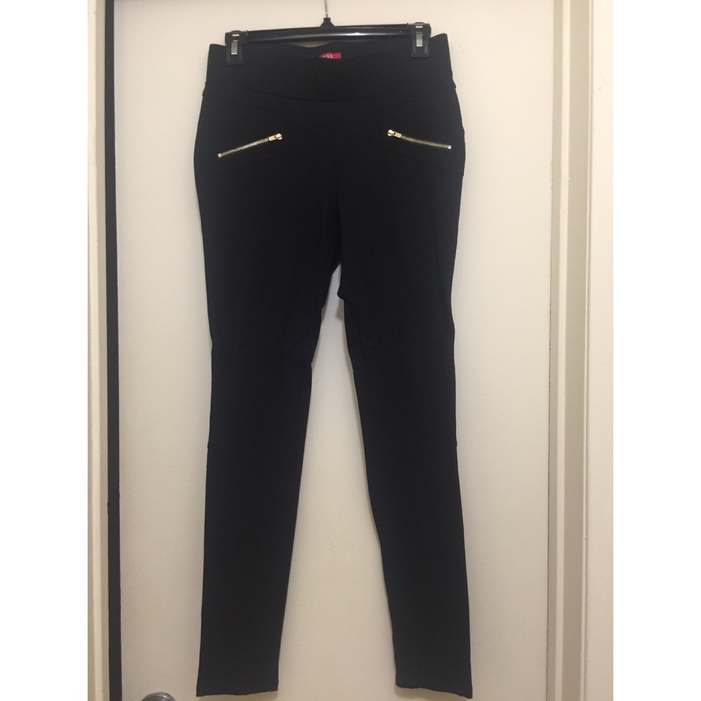 GUESS Black Women’s Leggings
